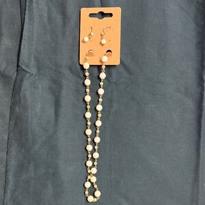 Worthington Gold and White beaded Jewelry Set